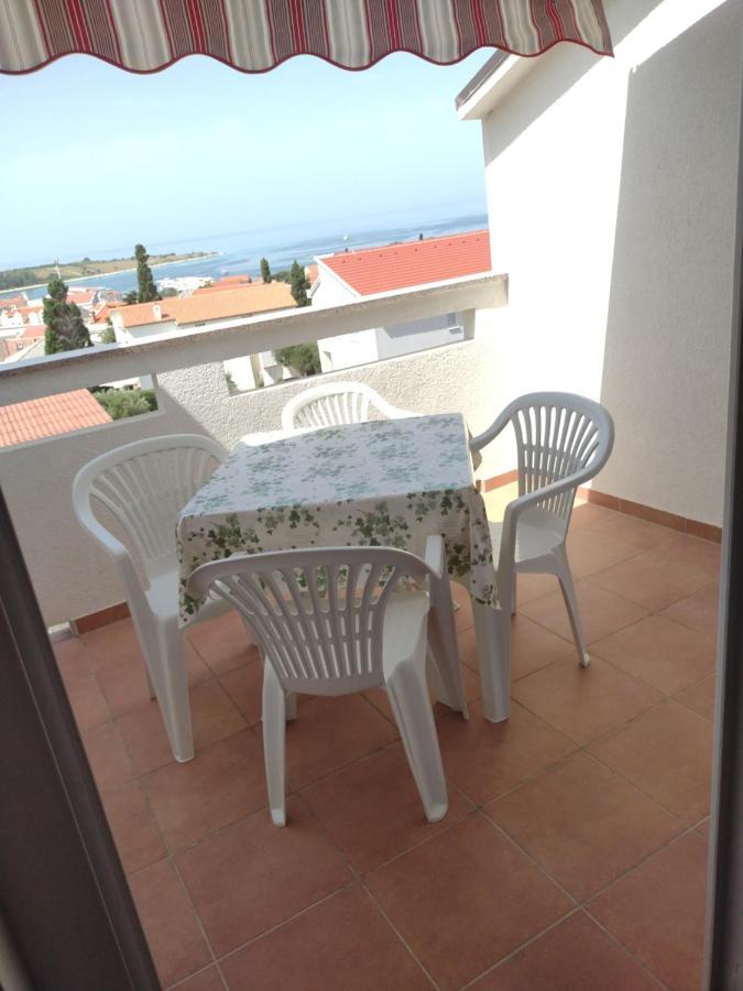 Appartamento Apartman Tamara Novaglia Esterno foto